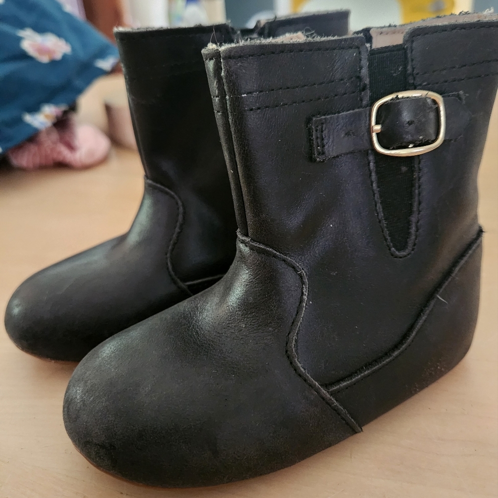 Little love bug boots